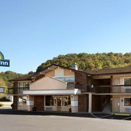 佩恩茨维尔戴斯酒店 Paintsville 外观 照片
