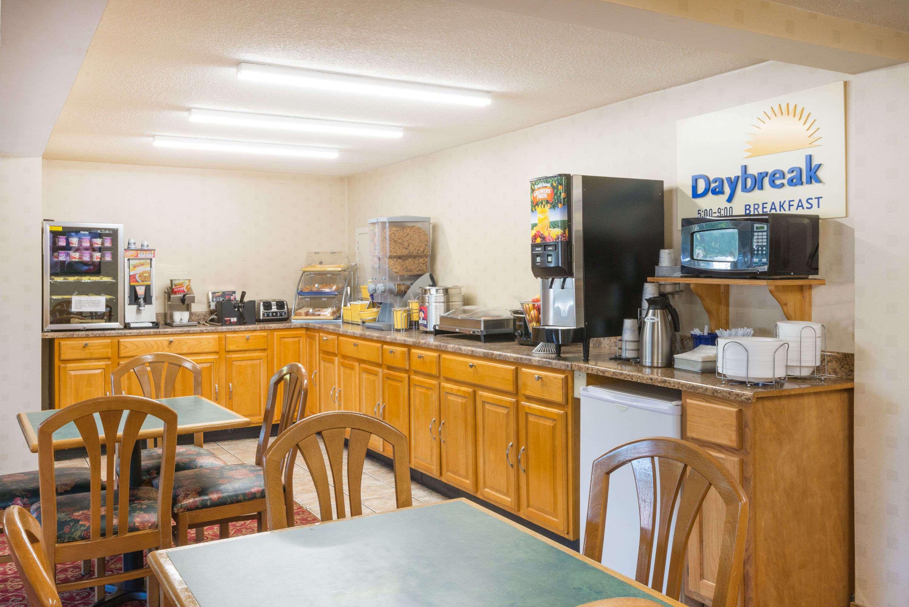 佩恩茨维尔戴斯酒店 Paintsville 外观 照片